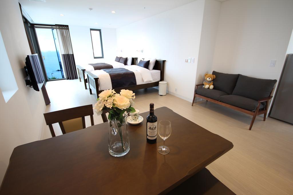 วิสตา รีสอร์ต Hotel เมืองเชจู ภายนอก รูปภาพ