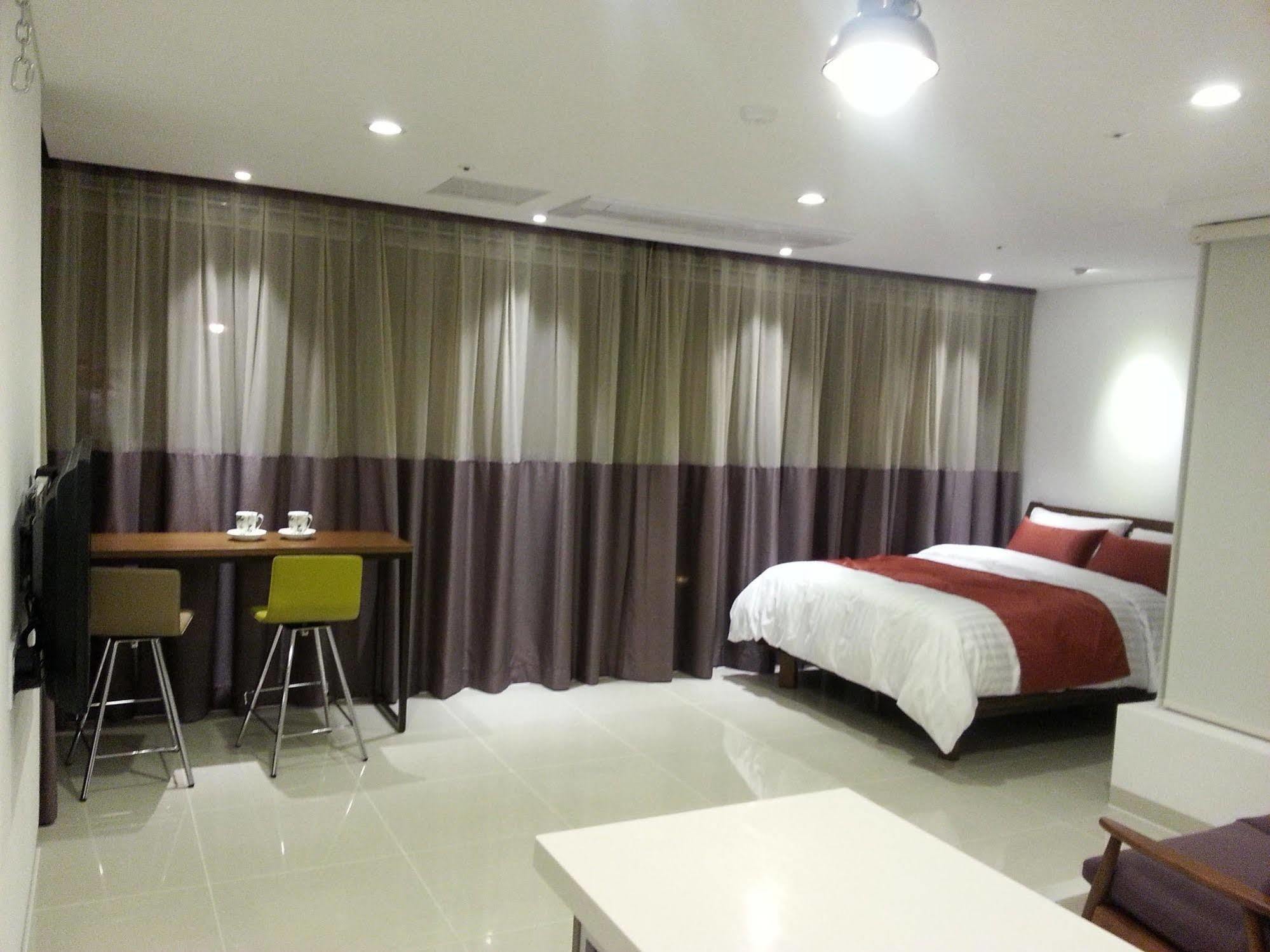 วิสตา รีสอร์ต Hotel เมืองเชจู ภายนอก รูปภาพ